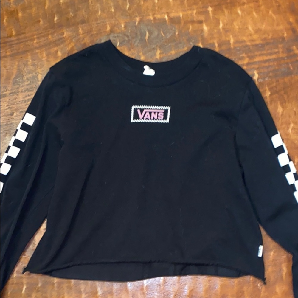 cropped long sleeve vans shirt!!